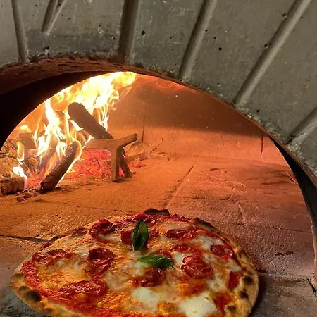 Pizzeria 76 06 Hotel